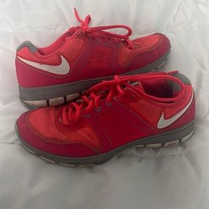 Nike runner, size 6